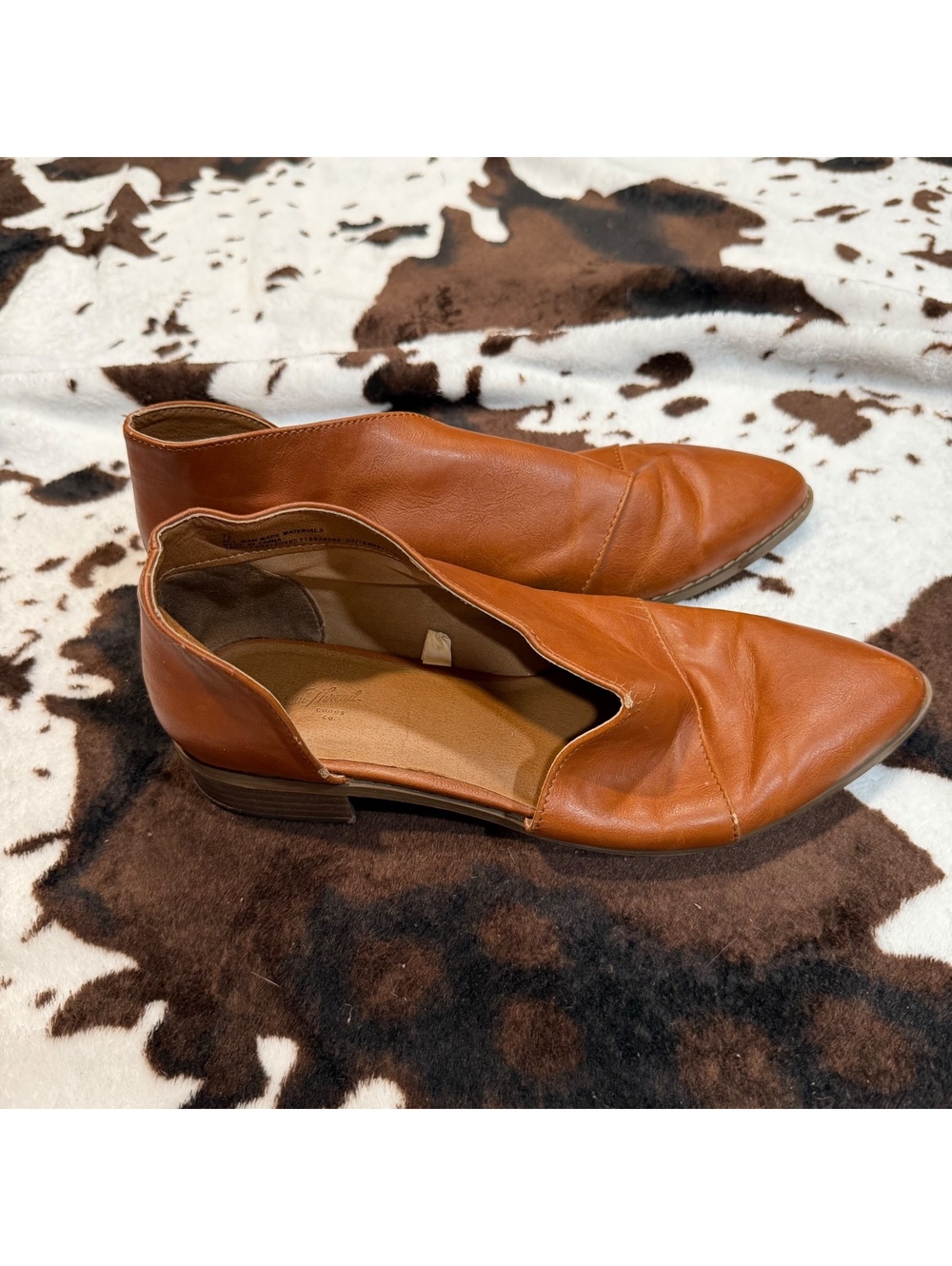 Universal Thread Cognac D’Orsay Pointed Toe Flats Women’s 7.5 - Picture 2 of 6